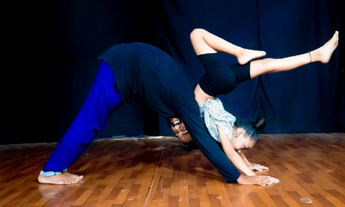 Ashish Dance company